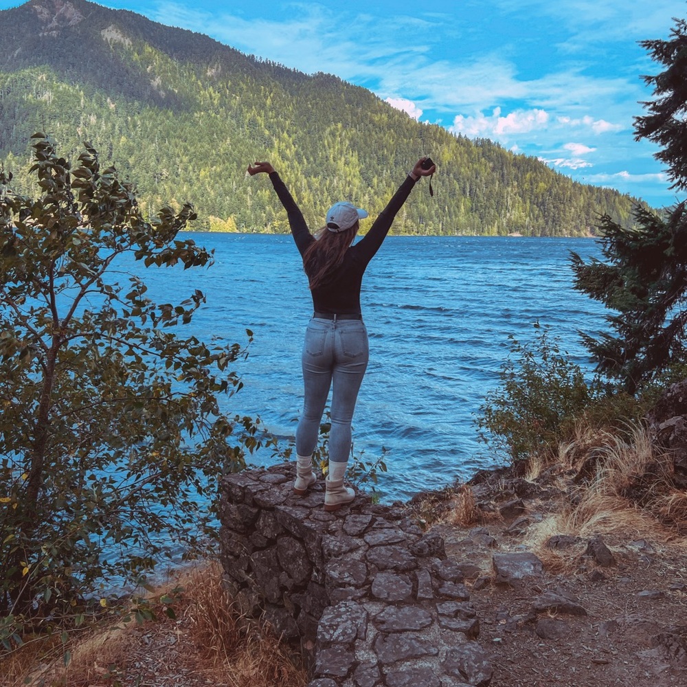 Meet your Posher, Hannah